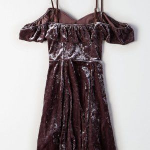 American Eagle Crushed Velvet Off-the-shoulder
